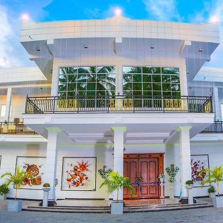 Aurora Banquet&Hotel Chilaw Exterior foto