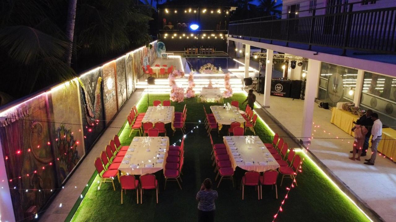 Aurora Banquet&Hotel Chilaw Exterior foto
