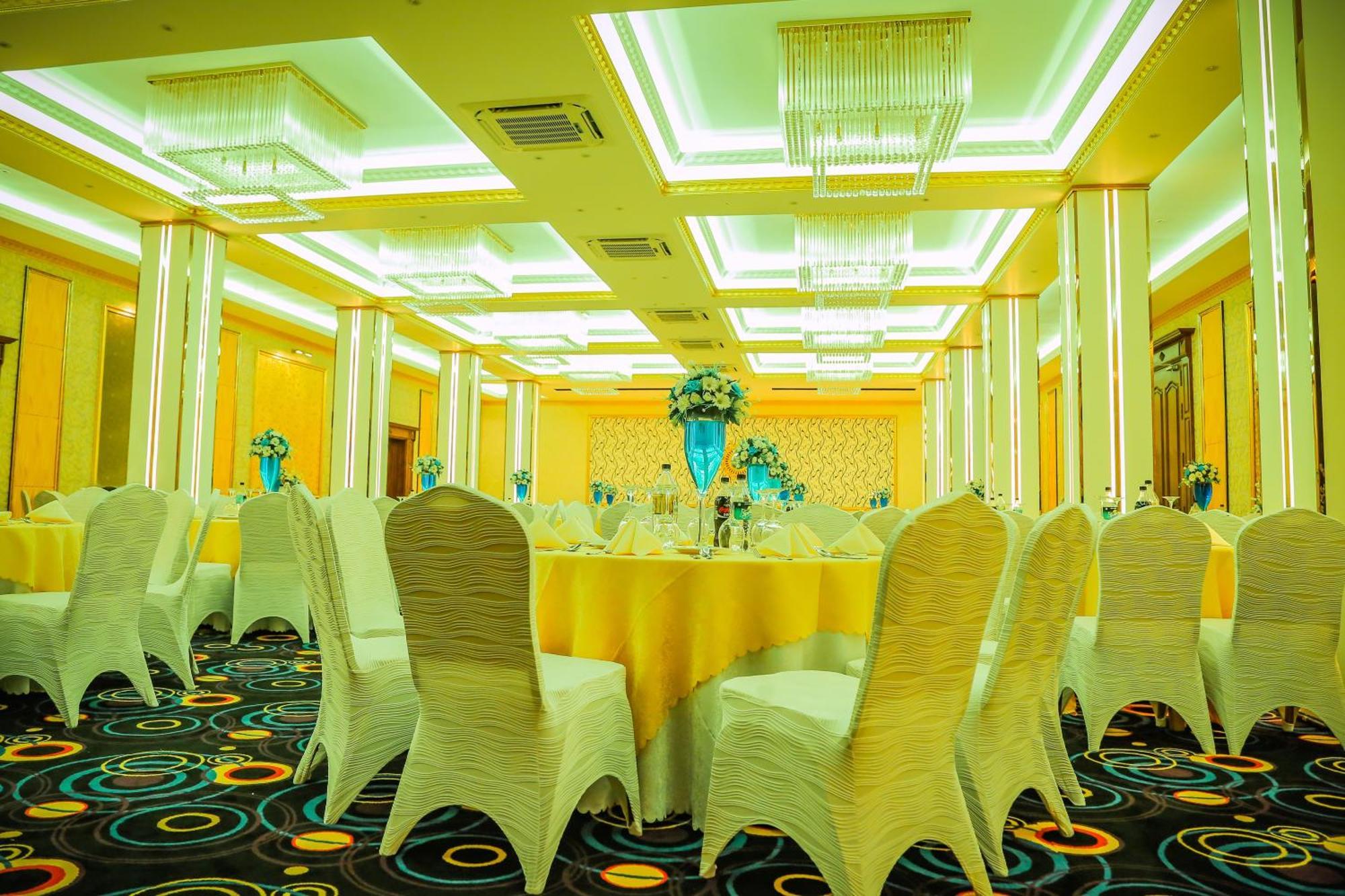 Aurora Banquet&Hotel Chilaw Exterior foto
